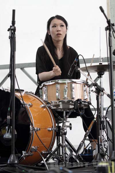 NISENNENMONDAI - 2014-06-08 - PARIS - Parc de la Villette - Sayaka Himeno